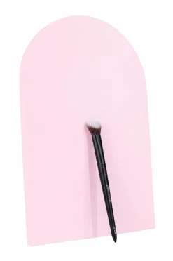 Brushworks No. 25 Brightening Concealer Brush