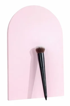 Brushworks No. 2 Buffing Foundation Brush