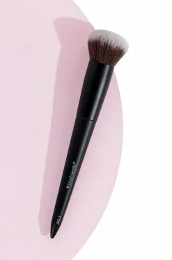 Brushworks No. 2 Buffing Foundation Brush