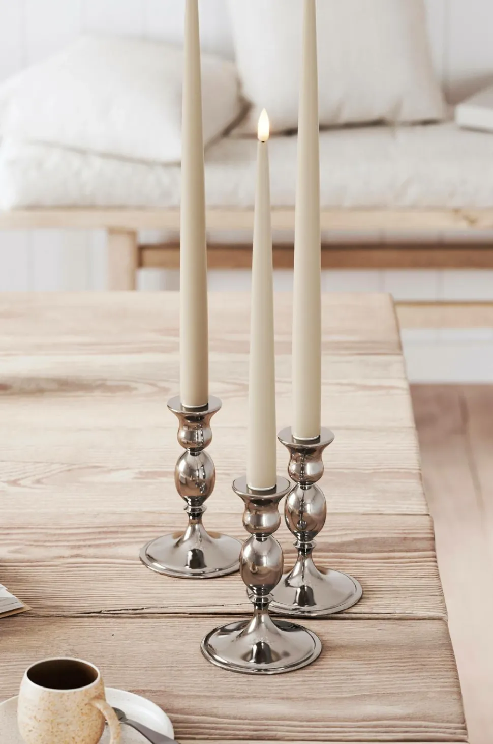 DeluxeHomeart LED Taper Candle Shiny 2,2x38 cm 2 stk.