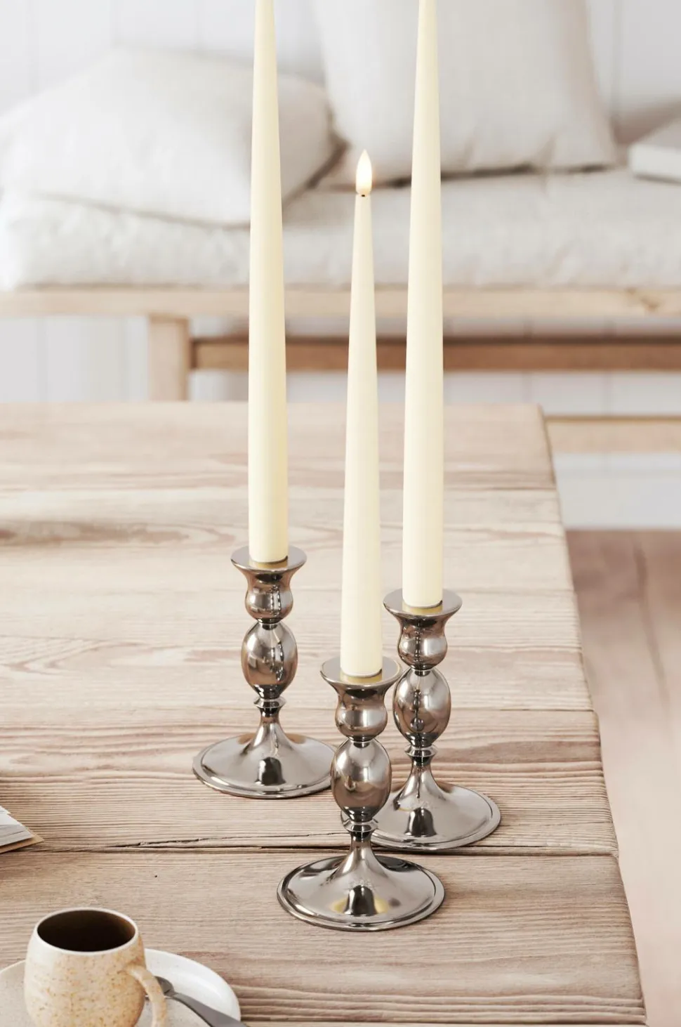 DeluxeHomeart LED Taper Candle Shiny 2,2x38 cm 2 stk.