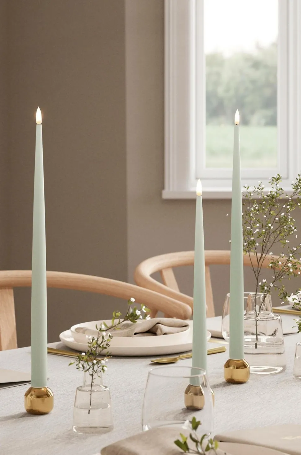 DeluxeHomeart LED Taper Candle Shiny 2,2x38 cm 2 stk.