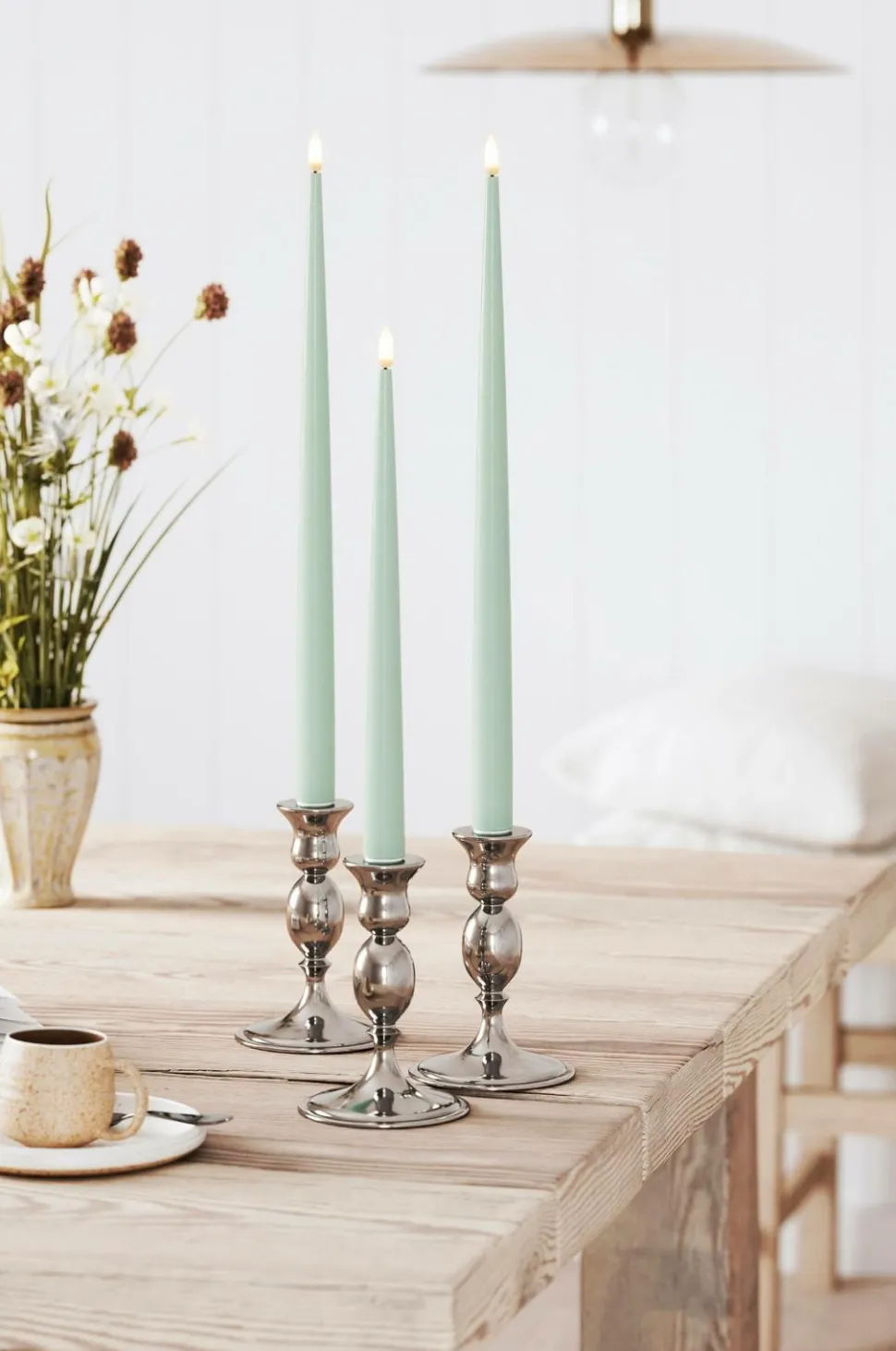 DeluxeHomeart LED Taper Candle Shiny 2,2x38 cm 2 stk.