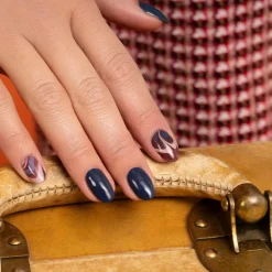 Depend 7day Hybrid Polish