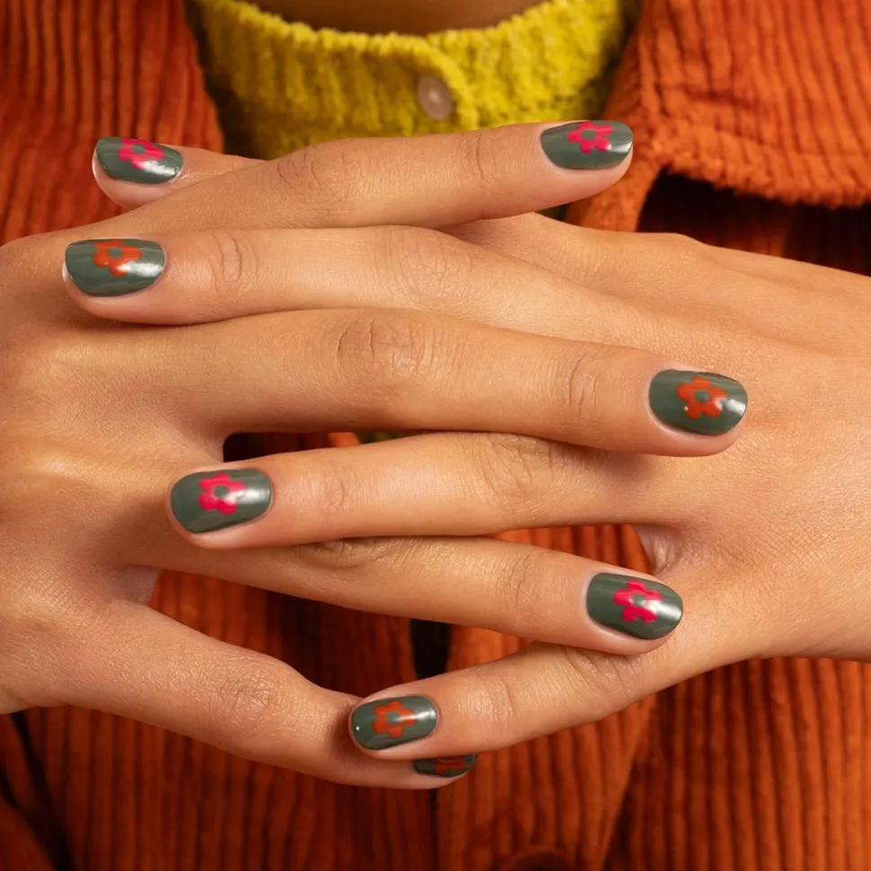 Depend 7day Hybrid Polish