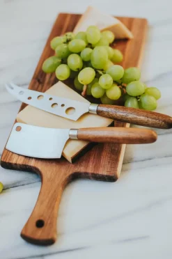 Dorre Ostebakke med knive Sally