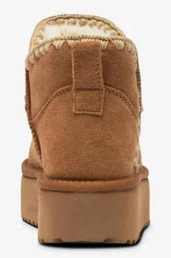 Duffy Boots
