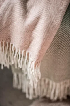 Eightmood Plaid, Trudy