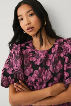 Ellos Collection Jacquardvævet bluse med pufærmer