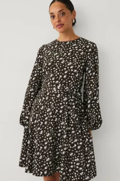 Ellos Collection Kjole med slips