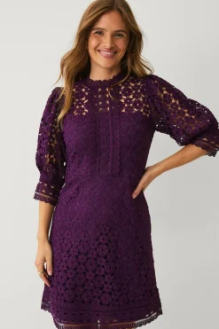 Ellos Collection Kjole i blonde med 3/4 lange ærmer