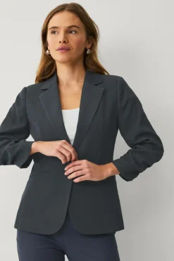 Ellos Collection Smal pasform habitjakke med krøllede ærmer