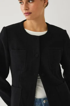 Ellos Collection Tæt på figuren blazer i struktur med påklædte knapper