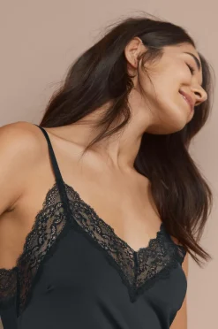 Ellos Collection Underkjole - let formende støtte