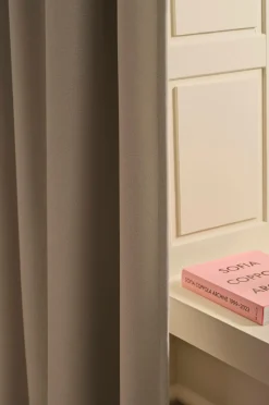 Ellos Home DEJA skræddersyet mørklægningsgardin