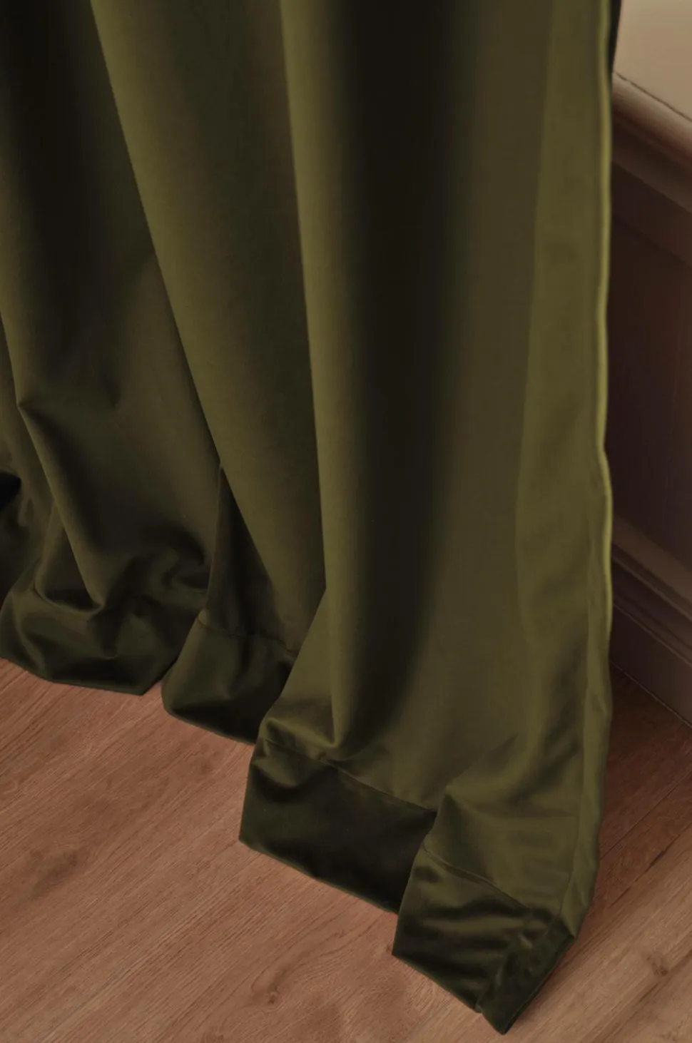 Ellos Home DEMI skræddersyet fløjlsgardin