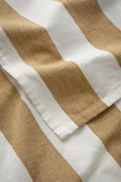 Ellos Home Dug Ramona