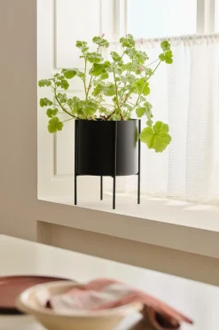 Ellos Home Potteskjuler Milton med vendbart stativ