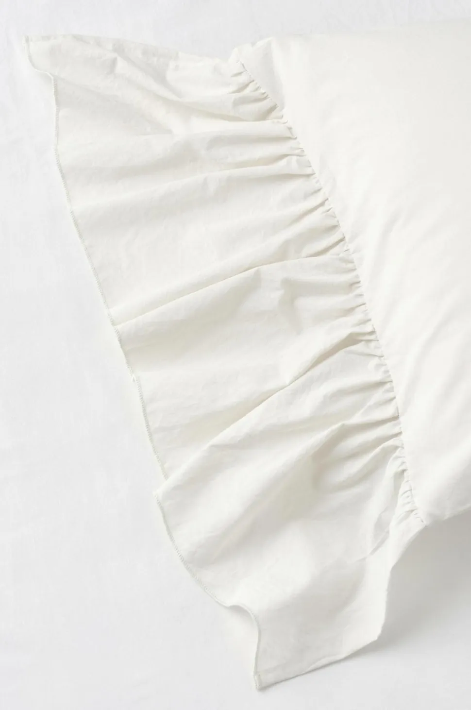 Ellos Home Pudebetræk Juliette Giant Frill i vasket bomuld