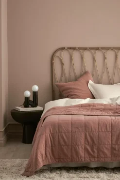 Ellos Home Sengegavl Fammy