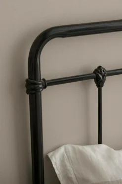 Ellos Home Sengegavl Industriell 180 cm