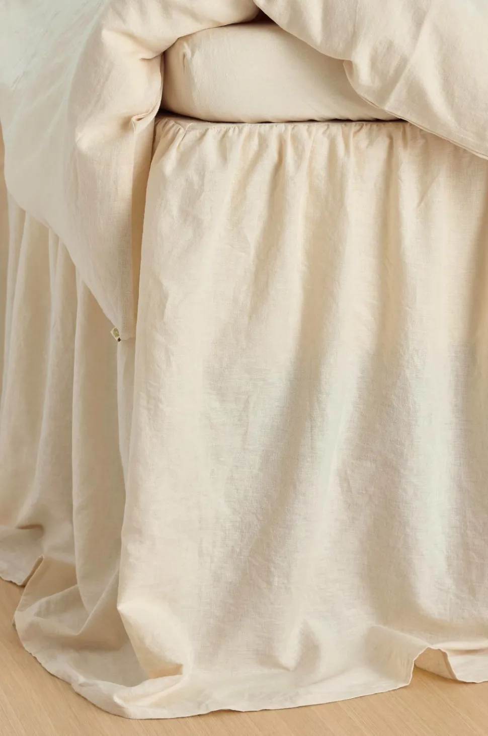 Ellos Home Sengekappe Elly Frilled i genanvendt halvlinned 75 cm