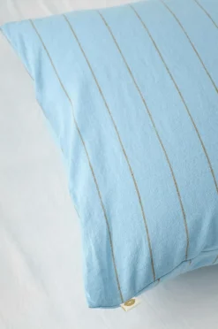 Ellos Home Sengesæt Elly Thin Stripe i genanvendt halvlinned 2 eller 3 stykker