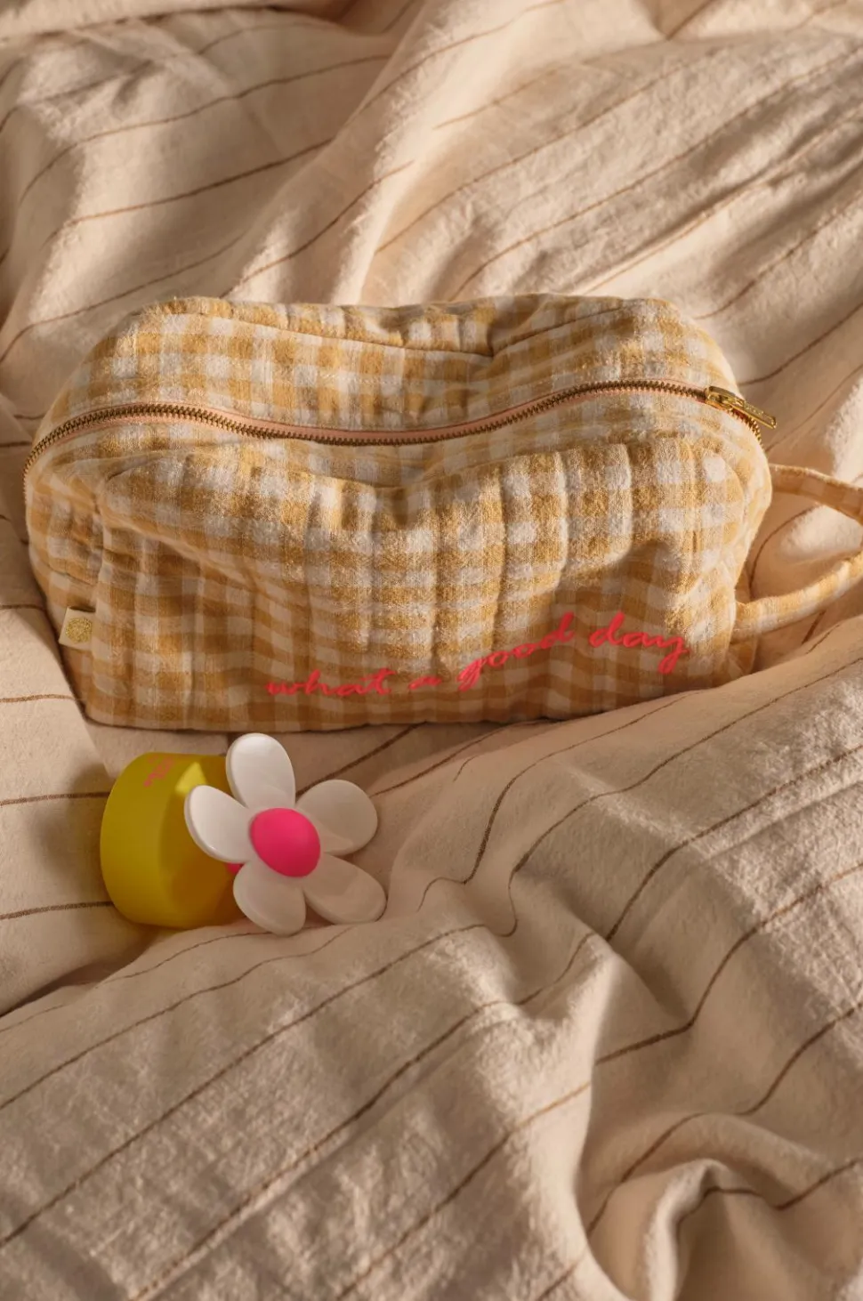 Ellos Home Toilettaske Elly Check i genanvendt halvlinned