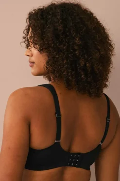 Ellos Plus collection Bh med bøjler med en blonde