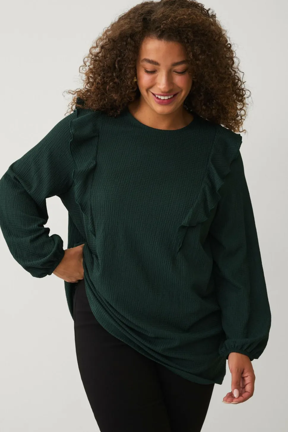 Ellos Plus collection Top med volanter og ballonærmer