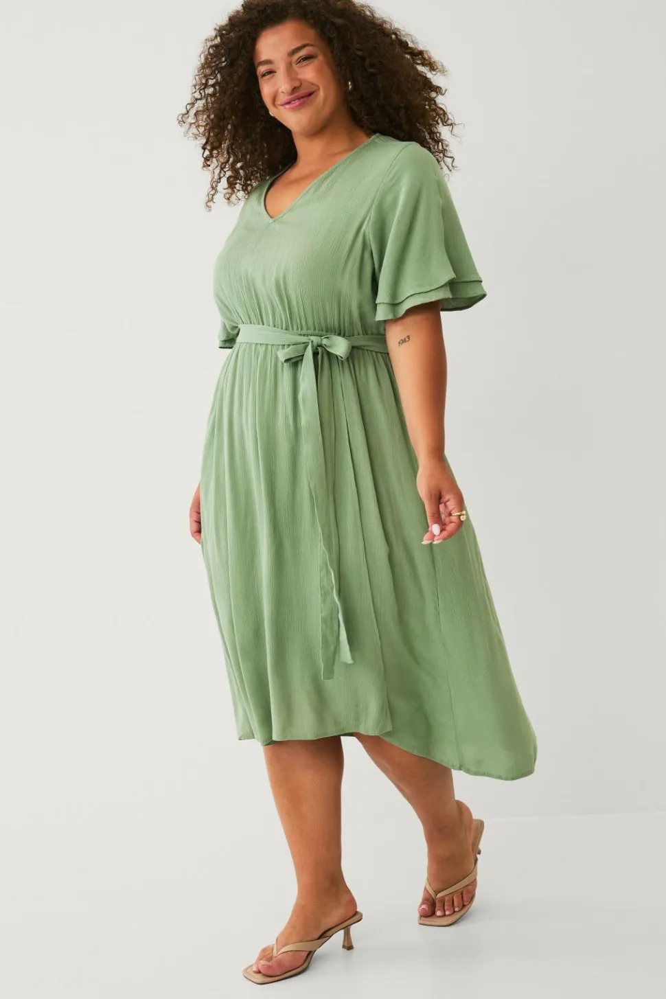 Ellos Plus collection Kjole med korte ærmer