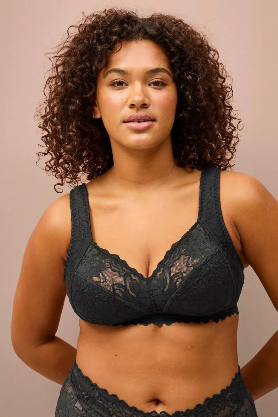 Ellos Plus collection Blød bh med upolstrede skåle