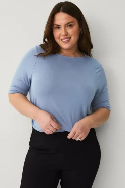 Ellos Plus collection Blød top med bådhals