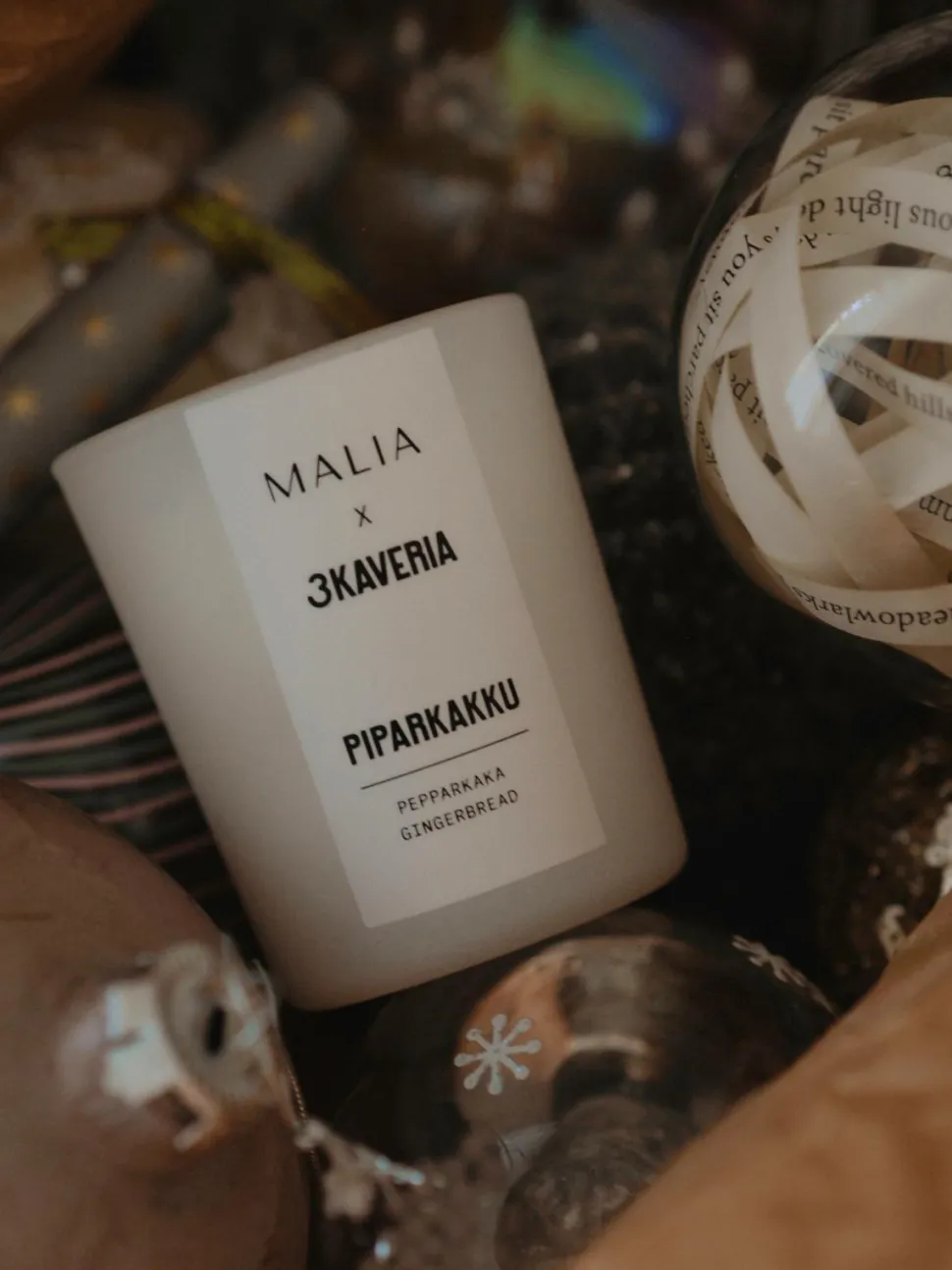 Malia Piparkakku Holiday Candle