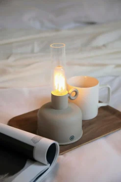 Markslöjd Genopladelig bordlampe Astrid B/O