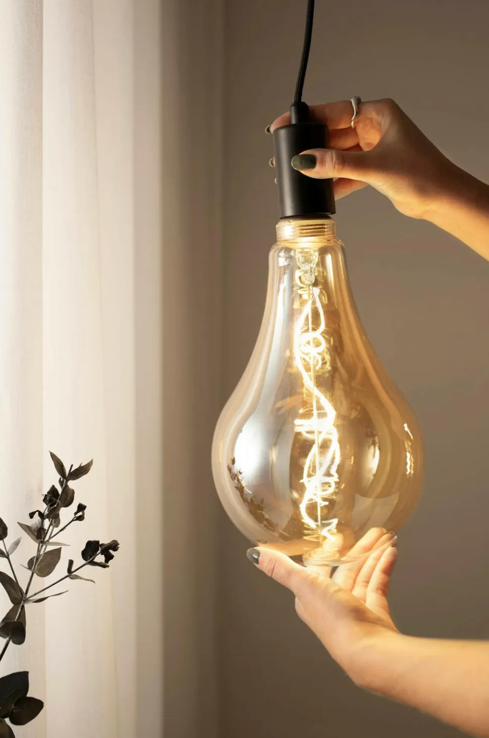 Markslöjd Lyskilde Pear E27 4W Soft LED 168 mm