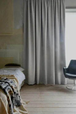 Mimou Mørklæggende hotelgardin - dobbelt bredde