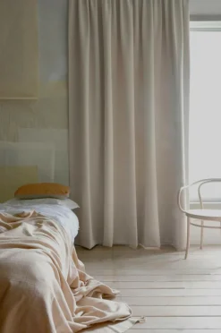 Mimou Mørklæggende hotelgardin - dobbelt bredde