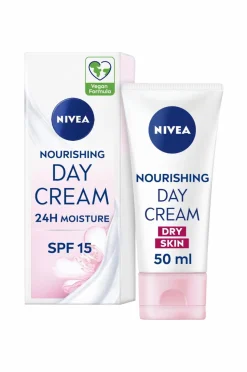 Nivea Nourishing Day Care SPF15 50 ml