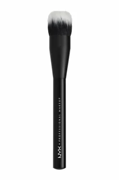 NYX Professional Makeup Pro Dual Fiber Foundation Brush