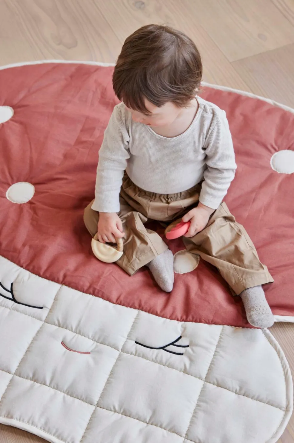 OYOY Living Design Quiltet tæppe Mushroom