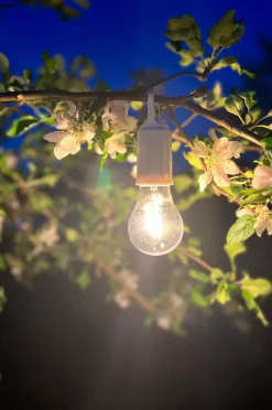 PR Home Rechargeable Light Bulb