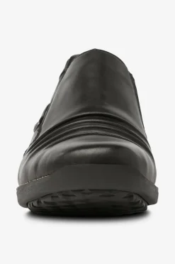 Rieker Sko med blanke detaljer