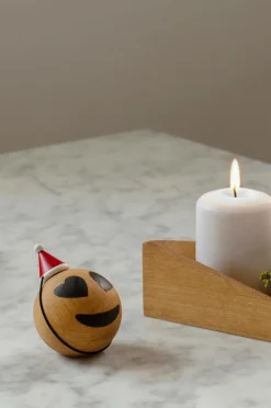 Spring Copenhagen Trædekoration Julemandshat til Spring CPOENHAGEN's Decorations