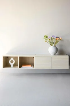 Venture Home Nomi Tv Stander