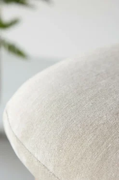 Venture Home Rile ottoman