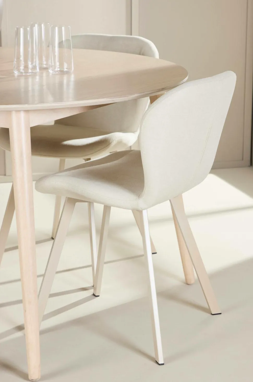 Venture Home Spisebord Flora med Lilja-stol