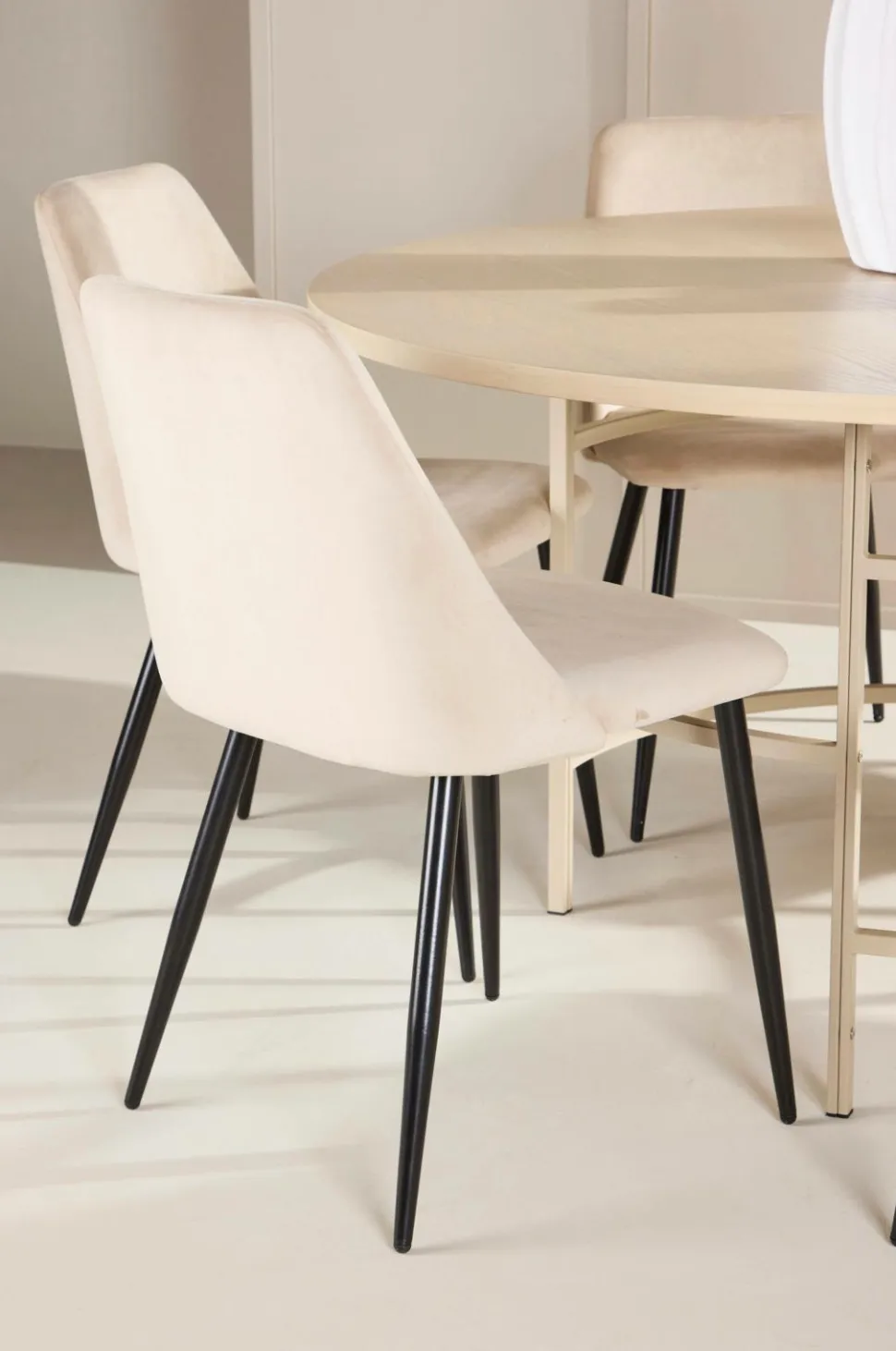 Venture Home Spisebord Copenhagen med stol Night