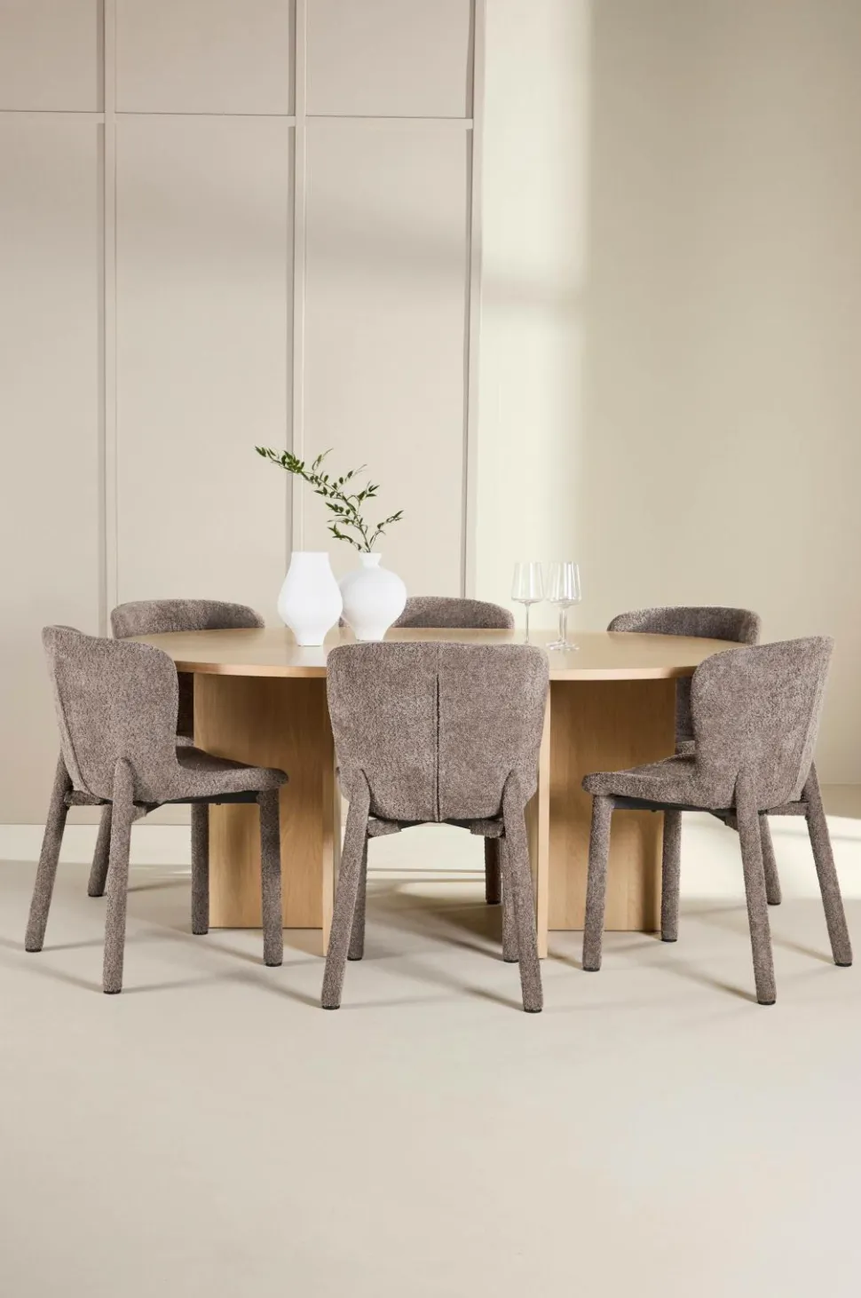 Venture Home Spisebord Strada med Astoria-stol