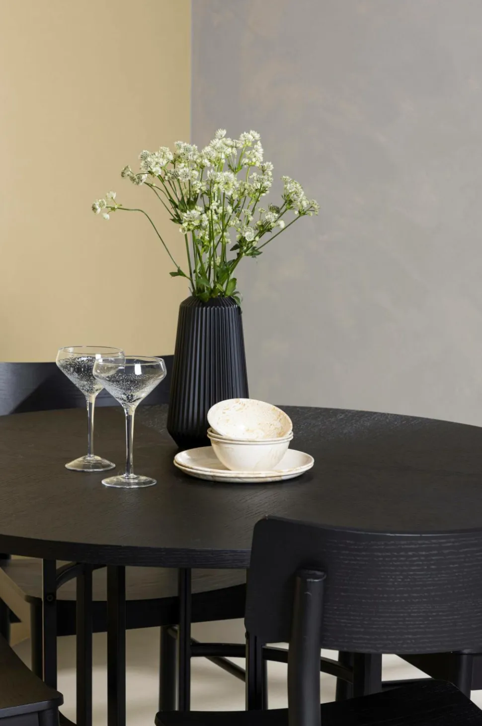 Venture Home Spisegruppe Copenhagen og stolene Montros